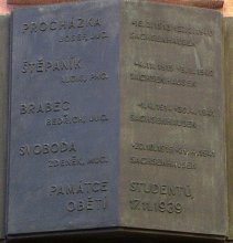 pamětní deska: vysokoškoláci zahynulí v Sachsenhausenu