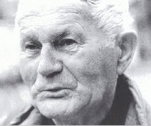 Bohumil Hrabal. Foto Josef Chuchma, in: Neon, 2000, č. 2, str. 41.
