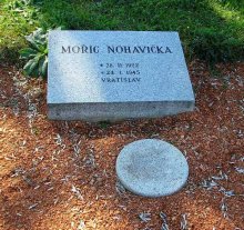 Vídeňská 96, skupina 56a - čestný hrob Mořice Nohavičky. Foto Jis, září 2007.