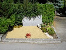 Místo posledního odpočinku Jarmily Kurandové na Ústředním hřbitově v Brně. Foto Jis, září 2007.