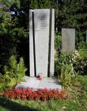 Místo posledního odpočinku Jindřicha Loukoty na Ústředním hřbitově v Brně. Foto Jis, září 2007.