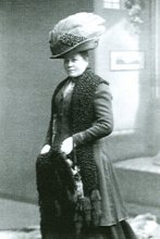 Eliška Kozlová. Foto in: Alena Kalinová-Lenka Nováková, Dcerám českým...: brněnský vzdělávací spolek Vesna v letech 1870-1920, Brno 2007, s. 7.
