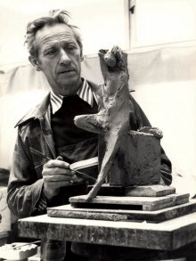 Jiří Marek při práci v r. 1979. MuMB sbírky, inv. č. 9054/10159.