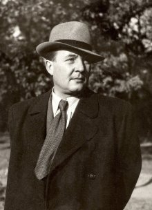 Josef Podsedník, foto z let 1945-1948. MuMB sbírky, inv. č. 8659/9746.