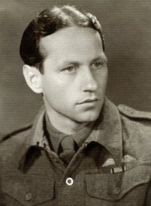 Jan Zemek na poválečném snímku z r. 1945. Foto archiv historického oddělení MZM.