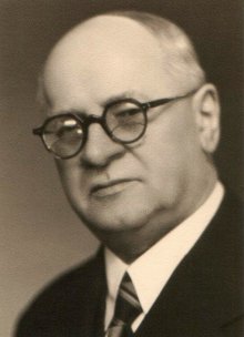 JUDr. Ladislav Daněk. Fotografii poskytl Ing. Stanislav Daněk, vnuk; děkujeme.