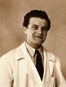 Jiří Pospíšil (1919-1945). Fotografii poskytl pan PhMr. Vojtěch Pospíšil, bratr. Děkujeme.