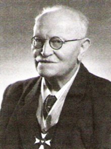 Jan Karník. Zdroj: Kraj návratů a setkání - medailonky osobností kulturního života Vysočiny, Tišnov 2006, s. 48