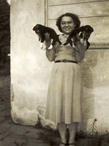 Anita Blechová. Fotografii poskytl pan Petr Špunar, správce Židovského hřbitova v Brně. Děkujeme.