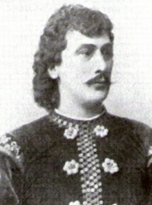Vladislav Florjanský v roce 1889 jako Dimitrij ve Dvořákově opeře Dimitrij. Zdroj: Jitka Ludvová a kolektiv, Hudební divadlo v českých zemích - osobnosti 19. století, Česká divadelní encyklopedie, Praha 2006, s. 158.