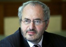 Rektor Vysokého učení technického v Brně Karel Rais. Zdroj: www.ceskenoviny.cz.
