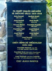 Detail pomníku v Ochozi u Konice, na němž je uvedeno jméno Františka Faltýnka. Fotografii pro naši encyklopedii poskytla paní Olga Hukalová, děkujeme.