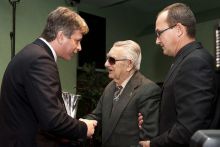 Josef Fleischlinger na slavnostním vyhlášení ankety Nejlepší sportovci města Brna 2011, při němž byl uveden do síně sportovní slávy (8. 12. 2011). Zdroj: www.romanonderka.cz.