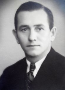 Josef Čubr. Fotografie pro naši encyklopedii poskytla dne 21. 5. 2012 paní Vilma Fejtková, vnučka Josefa Čubra. Děkujeme.