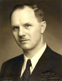 Bohumil Baštář v roce 1938. Foto: Atelier Vladimír Lehký Brno (fotografii z rodinného archivu poskytl dne 30. 8. 2012 pan Jiří Baštář, děkujeme).