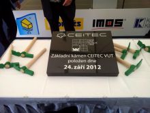 základní kámen: Středoevropský technologický institut CEITEC <i class=