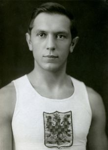 Jan Korejs na fotografii z 1. pol. 30. let 20. století. Zdroj: MuMB, inv. č. 14 766, př. č. 216/87.