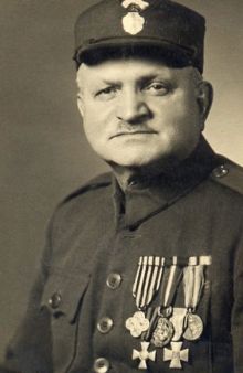 Vratislav Pavlík. Fotografie poskytl pravnuk Vratislava Pavlíka, pan Lukáš Nekuža, děkujeme.