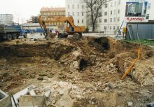 2000: Milady Horákové / Koliště - víceúčelový dům