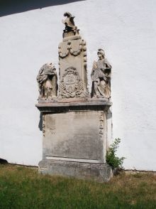 Náhrobník osobnosti Carl Joseph de Ville. Fotografii pro naši encyklopedii poskytl pan Jiří Vaněk, děkujeme.