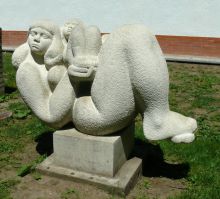sochařská realizace: Matka s dítětem