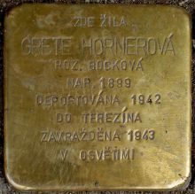 jiná realizace: uctění památky oběti okupace - M. Hornerová