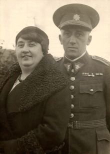 František Žebrák s manželkou Vlastou. Snímek z rodinného archivu poskytl jeden ze čtenářů naší encyklopedie, děkujeme.