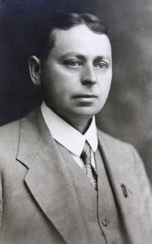 Josef Žebrák. Snímek z rodinného archivu poskytl čtenář naší encyklopedie, děkujeme.