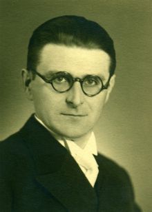 Bohumil Šimíček na fotografii z roku 1933. Snímek z rodinného archivu pro naši encyklopedii poskytl pan Jiří Šimíček, děkujeme.