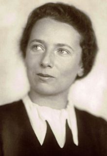 Elisabeth Polachová, rozená Adlerová. Fotografii pro naši encyklopedii poskytla dcera, paní Edith Krausová, děkujeme.