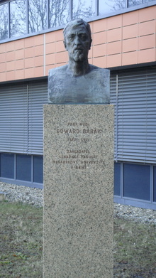 pomník: E. Babák