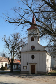 Bosonožské náměstí, Kaple sv. Floriána